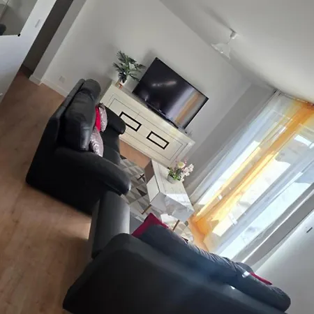 Сasa de vacaciones Belle Maison Familiale Proche De La Gare Ou Cure Thermale