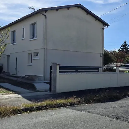 Belle Maison Familiale Proche De La Gare Ou Cure Thermale Сasa de vacaciones Rochefort (Charente-Maritime)
